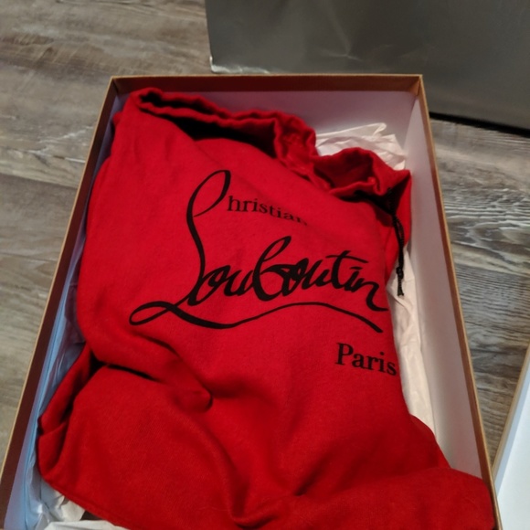 Christian louboutin pigalace sz 38 satin heel - Picture 3 of 8